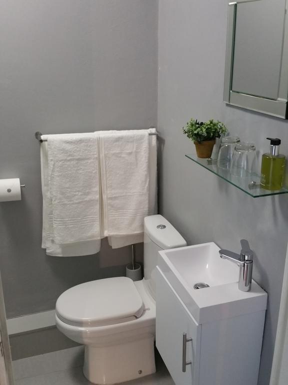 The Vibe Dorp Street Bed and Breakfast Στέλενμπος Εξωτερικό φωτογραφία