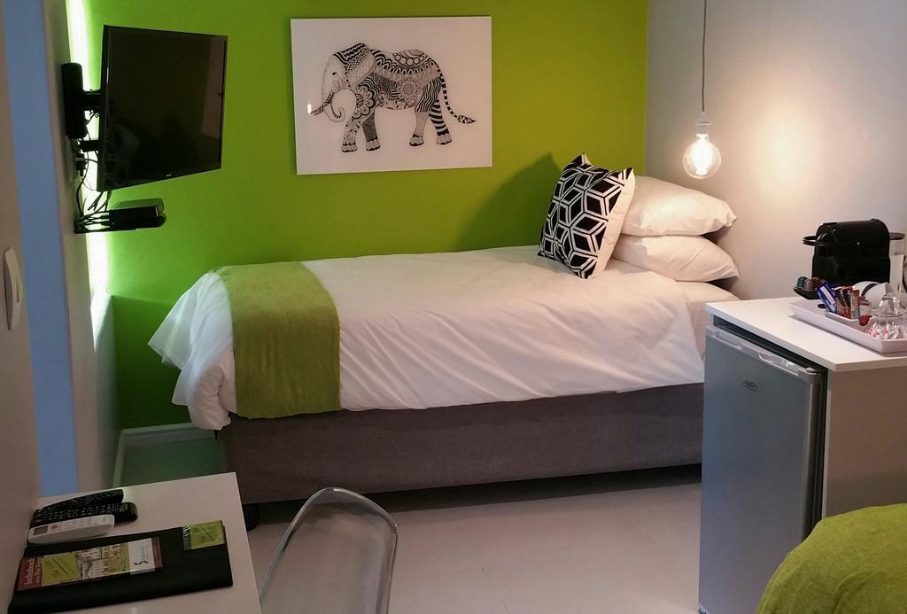 The Vibe Dorp Street Bed and Breakfast Στέλενμπος Εξωτερικό φωτογραφία